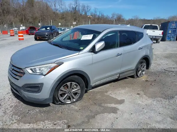 5XYZTDLB0GG369397 2016 HYUNDAI SANTA FE - Image 2