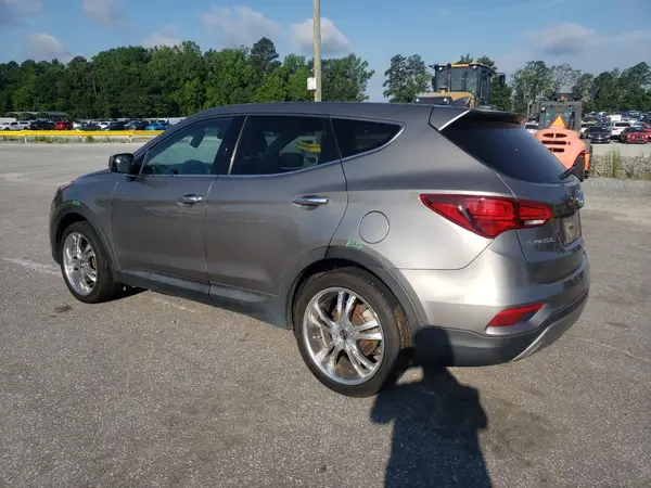 5XYZTDLB0HG391949 2017 HYUNDAI SANTA FE - Image 2