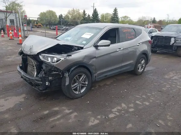 5XYZTDLB0HG410144 2017 HYUNDAI SANTA FE - Image 2