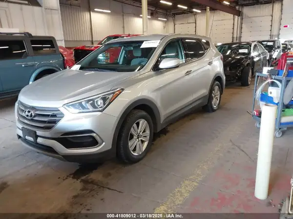 5XYZTDLB0HG440633 2017 HYUNDAI SANTA FE - Image 2