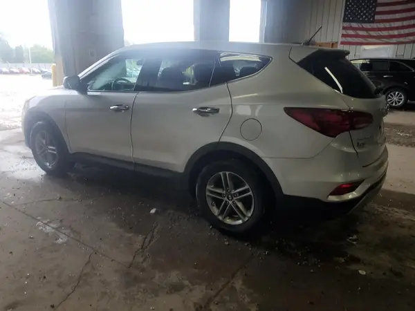 5XYZTDLB0JG524649 2018 HYUNDAI SANTA FE - Image 2