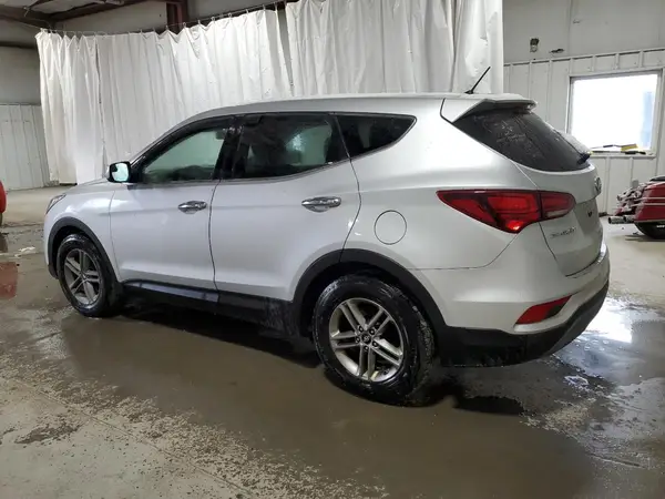 5XYZTDLB1JG541413 2018 HYUNDAI SANTA FE - Image 2