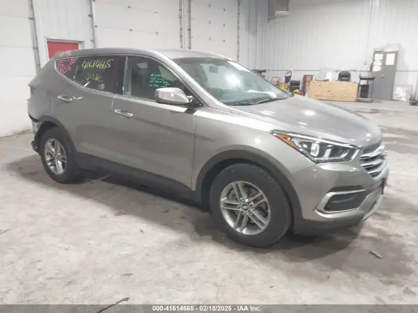 5XYZTDLB1JG541976 2018 HYUNDAI SANTA FE - Image 1