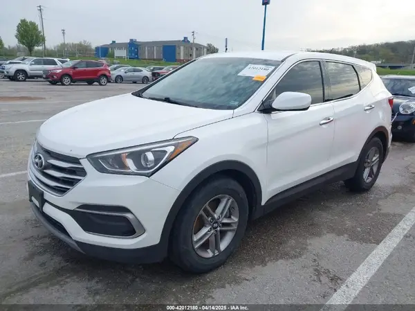 5XYZTDLB1JG551083 2018 HYUNDAI SANTA FE - Image 2