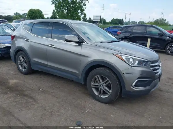 5XYZTDLB1JG564965 2018 HYUNDAI SANTA FE - Image 1