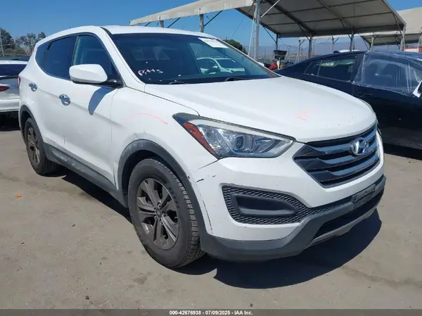 5XYZTDLB2GG323358 2016 HYUNDAI SANTA FE - Image 1