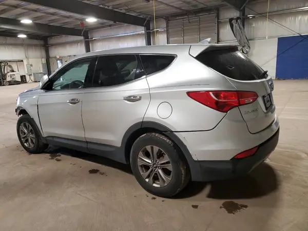 5XYZTDLB2GG354643 2016 HYUNDAI SANTA FE - Image 2
