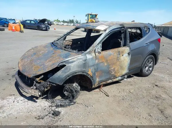 5XYZTDLB2GG362919 2016 HYUNDAI SANTA FE - Image 2