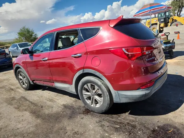 5XYZTDLB2GG366808 2016 HYUNDAI SANTA FE - Image 2