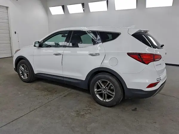 5XYZTDLB2HG409657 2017 HYUNDAI SANTA FE - Image 2