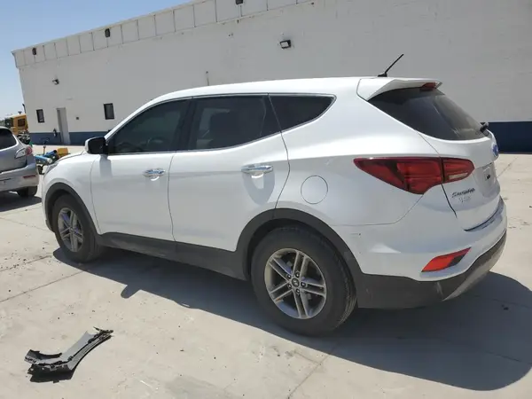 5XYZTDLB2JG534664 2018 HYUNDAI SANTA FE - Image 2
