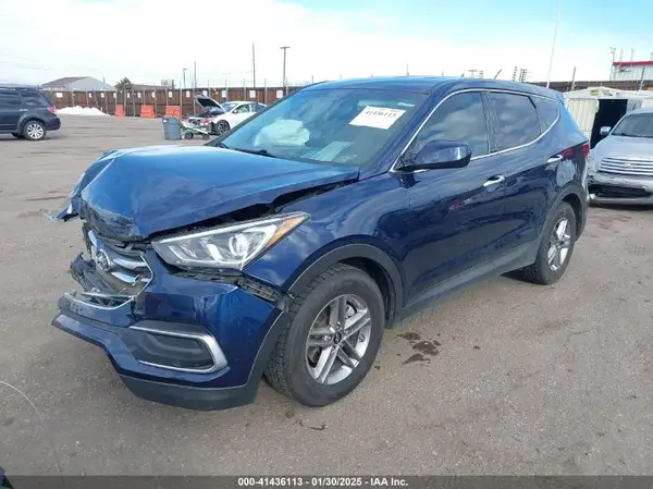 5XYZTDLB2JG554042 2018 HYUNDAI SANTA FE - Image 2