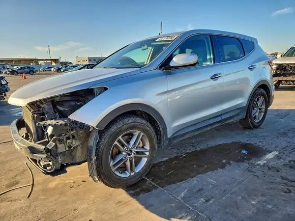 5XYZTDLB2JG560746 2018 HYUNDAI SANTA FE - Image 1