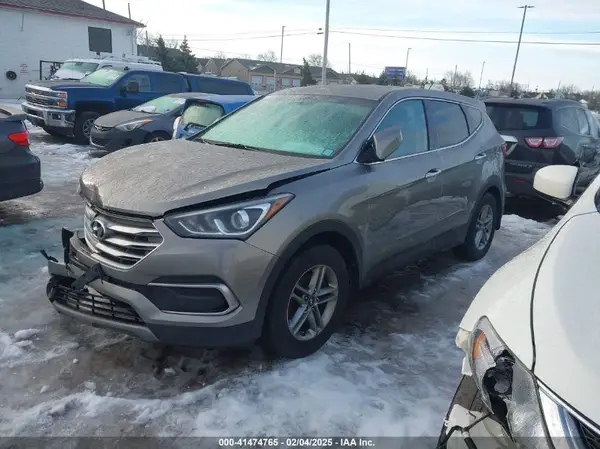 5XYZTDLB2JG563971 2018 HYUNDAI SANTA FE - Image 2