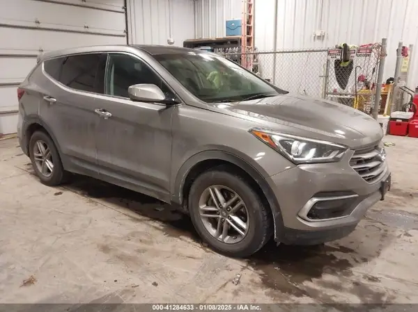 5XYZTDLB3HG437421 2017 HYUNDAI SANTA FE - Image 1