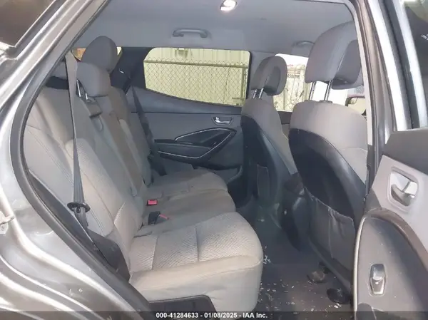 5XYZTDLB3HG437421 2017 HYUNDAI SANTA FE - Image 8