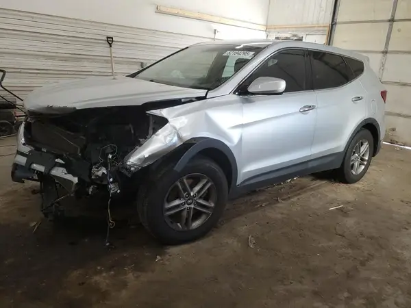 5XYZTDLB3HG496856 2017 HYUNDAI SANTA FE - Image 1