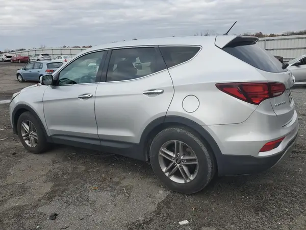 5XYZTDLB3JG525973 2018 HYUNDAI SANTA FE - Image 2
