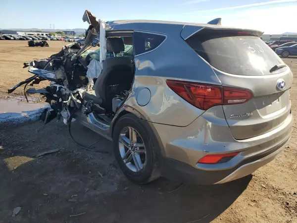 5XYZTDLB4HG418909 2017 HYUNDAI SANTA FE - Image 2