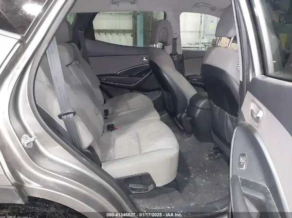 5XYZTDLB4HG437900 2017 HYUNDAI SANTA FE - Image 8