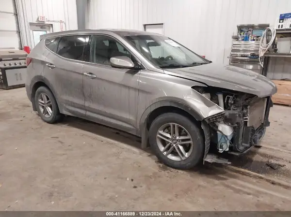 5XYZTDLB4HG440103 2017 HYUNDAI SANTA FE - Image 1