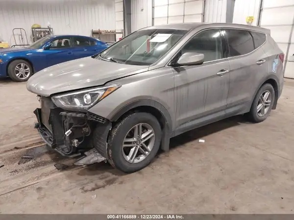 5XYZTDLB4HG440103 2017 HYUNDAI SANTA FE - Image 2