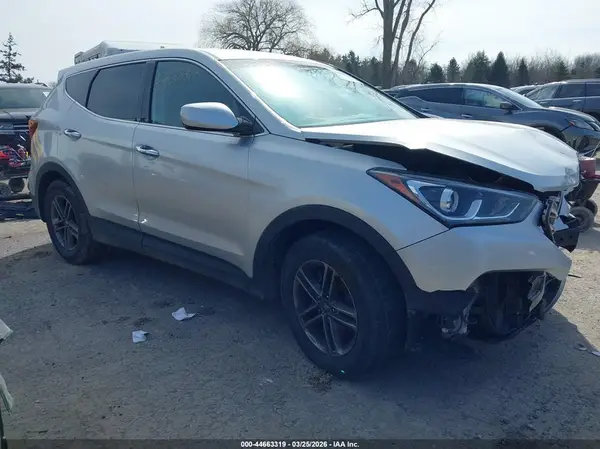5XYZTDLB4HG442031 2017 HYUNDAI SANTA FE - Image 1
