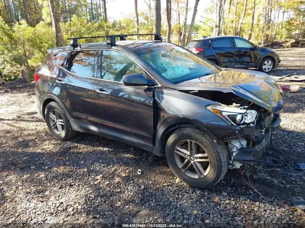 5XYZTDLB4JG562966 2018 HYUNDAI SANTA FE - Image 1