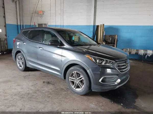 5XYZTDLB4JG569626 2018 HYUNDAI SANTA FE - Image 1