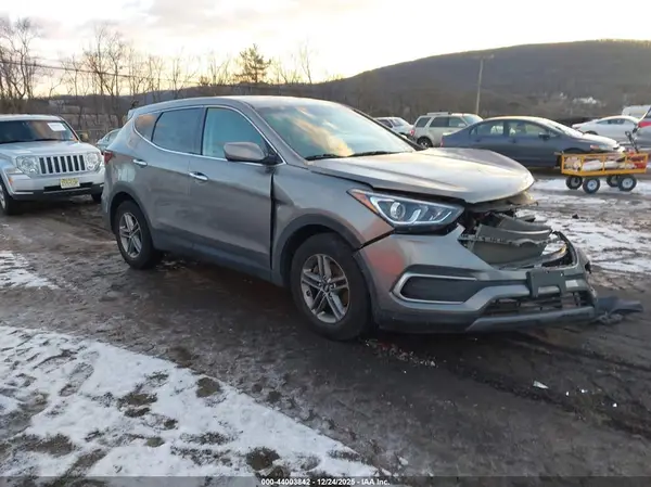 5XYZTDLB4JG571683 2018 HYUNDAI SANTA FE - Image 1