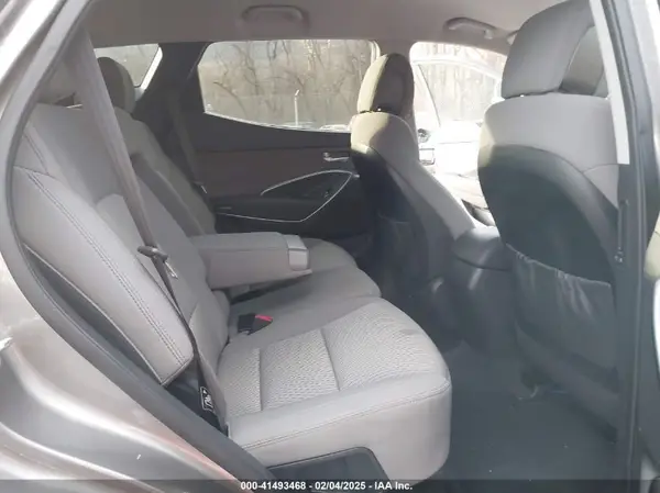 5XYZTDLB5HG383359 2017 HYUNDAI SANTA FE - Image 8