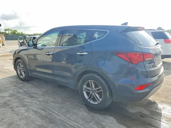 5XYZTDLB5HG431328 2017 HYUNDAI SANTA FE - Image 2