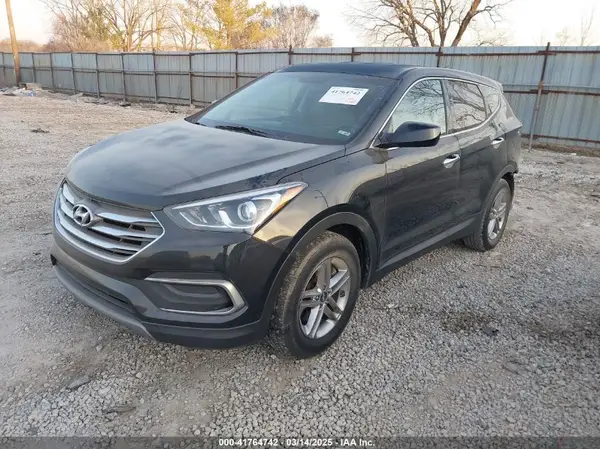 5XYZTDLB5JG541012 2018 HYUNDAI SANTA FE - Image 2