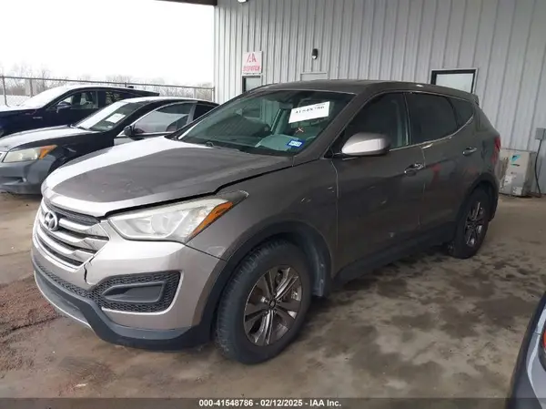 5XYZTDLB6GG322892 2016 HYUNDAI SANTA FE - Image 2
