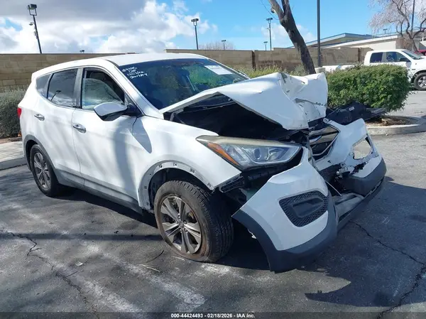5XYZTDLB6GG374474 2016 HYUNDAI SANTA FE - Image 1