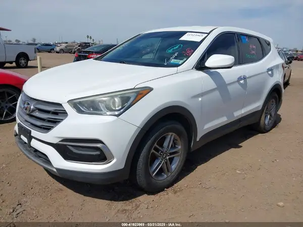 5XYZTDLB6HG409080 2017 HYUNDAI SANTA FE - Image 2