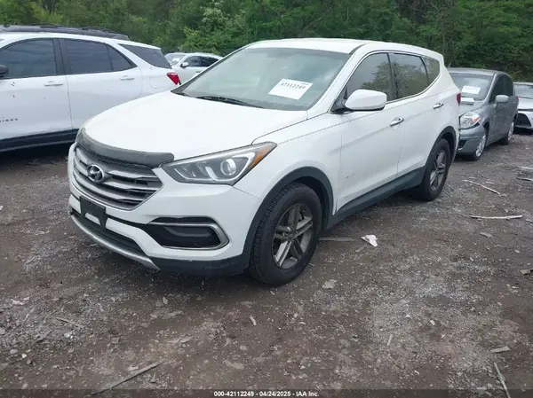 5XYZTDLB6HG430821 2017 HYUNDAI SANTA FE - Image 2
