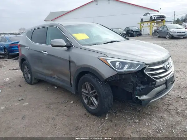 5XYZTDLB6HG439163 2017 HYUNDAI SANTA FE - Image 1