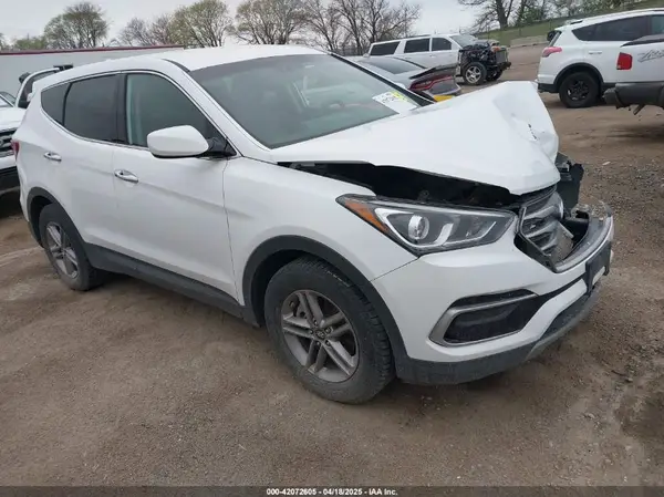 5XYZTDLB6HG443911 2017 HYUNDAI SANTA FE - Image 1