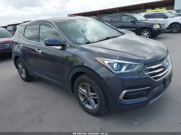 5XYZTDLB6HG458652 2017 HYUNDAI SANTA FE - Image 1
