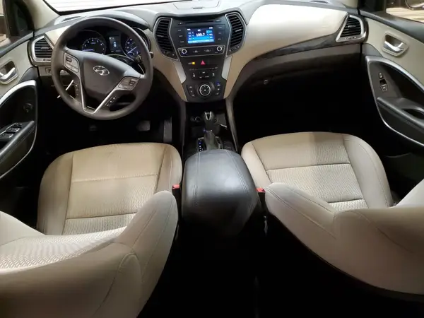 5XYZTDLB6HG494048 2017 HYUNDAI SANTA FE - Image 8