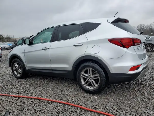 5XYZTDLB6JG546395 2018 HYUNDAI SANTA FE - Image 2