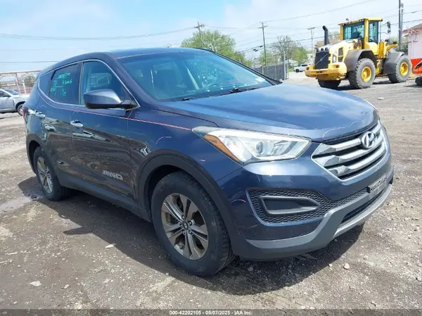 5XYZTDLB7GG352063 2016 HYUNDAI SANTA FE - Image 1