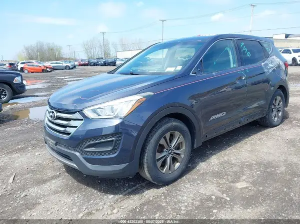 5XYZTDLB7GG352063 2016 HYUNDAI SANTA FE - Image 2
