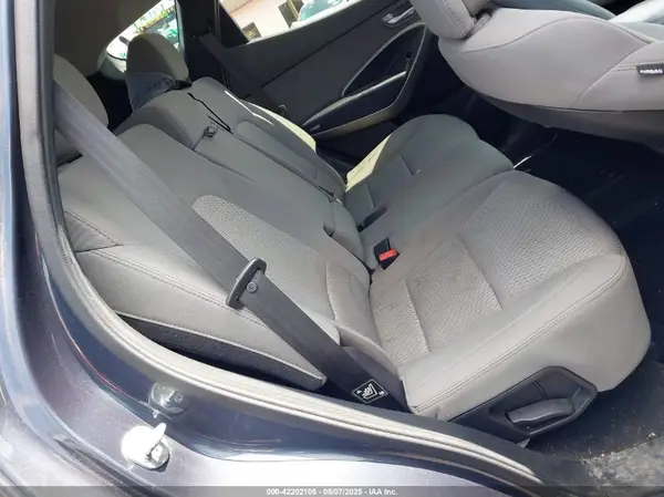 5XYZTDLB7GG352063 2016 HYUNDAI SANTA FE - Image 8