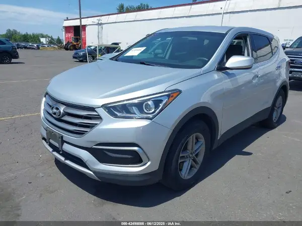 5XYZTDLB7HG430696 2017 HYUNDAI SANTA FE - Image 2
