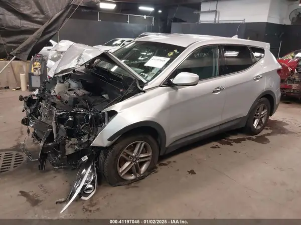 5XYZTDLB7HG441567 2017 HYUNDAI SANTA FE - Image 2