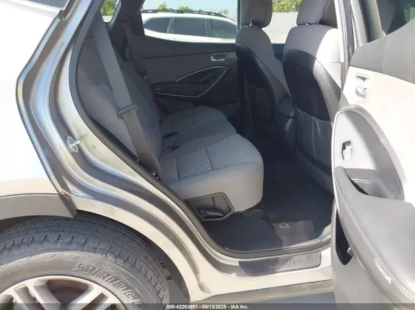 5XYZTDLB7HG444033 2017 HYUNDAI SANTA FE - Image 8