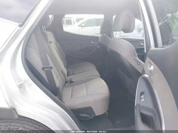 5XYZTDLB7HG444081 2017 HYUNDAI SANTA FE - Image 8