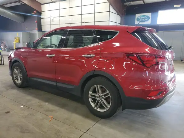 5XYZTDLB7JG529878 2018 HYUNDAI SANTA FE - Image 2